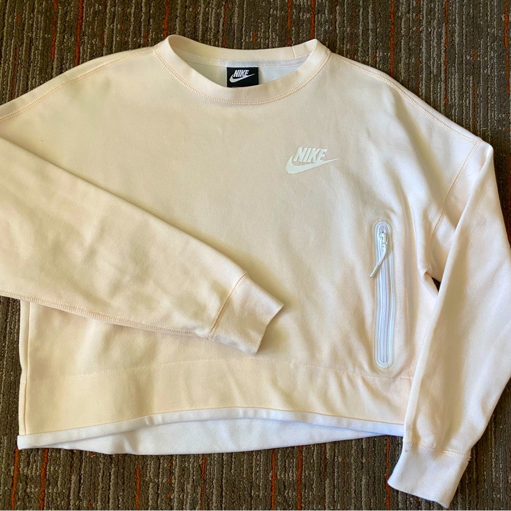 Nike cropped sweatshirt medium